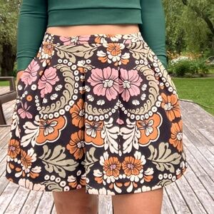 H&M Pleated Mini-Skirt with Pockets